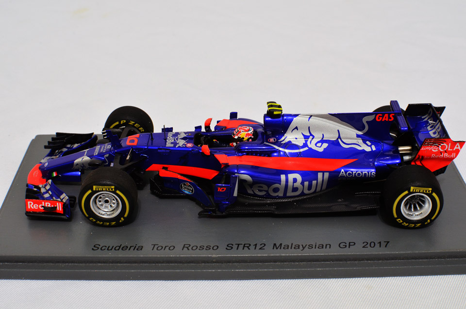 PIERRE GASLY 2017 SCUDERIA TORO ROSSO STR12